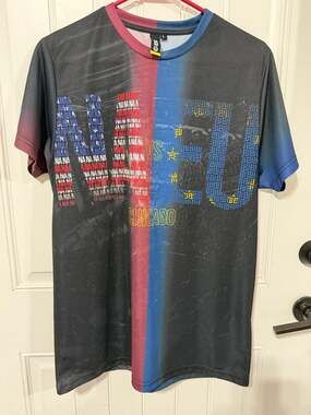Intel Extreme Masters ESL Chicago 2019 Event Split Design T-Shirt